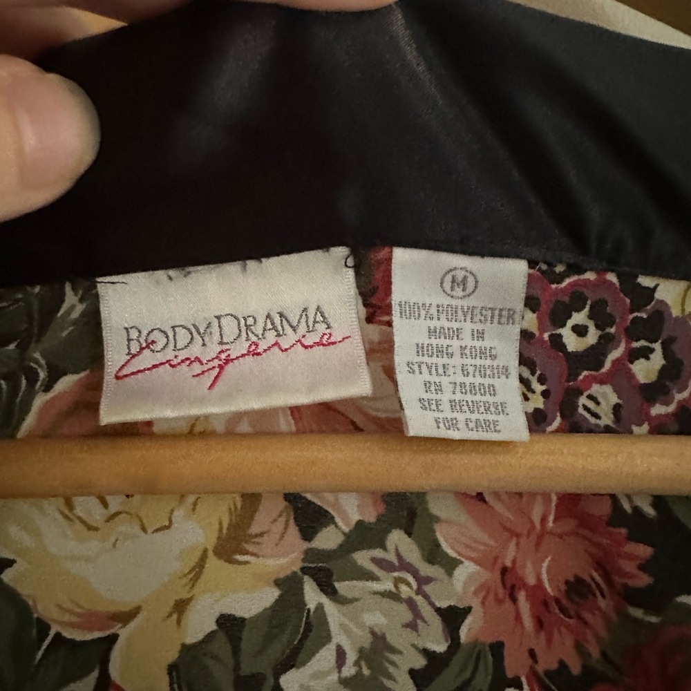 Floral Kimono Robe - Picture 2 of 4